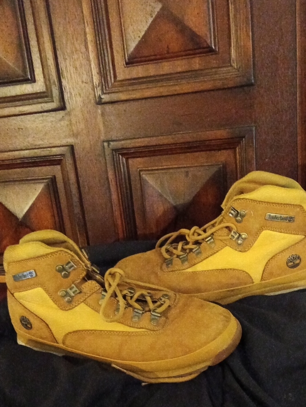 Timberland Men's Yellow-Tan Suede Work Style Hiking  Boots 10.5